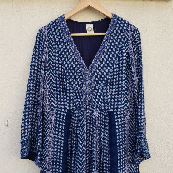 Akemi + Kin Rozalin Dress - Picture 5 of 8